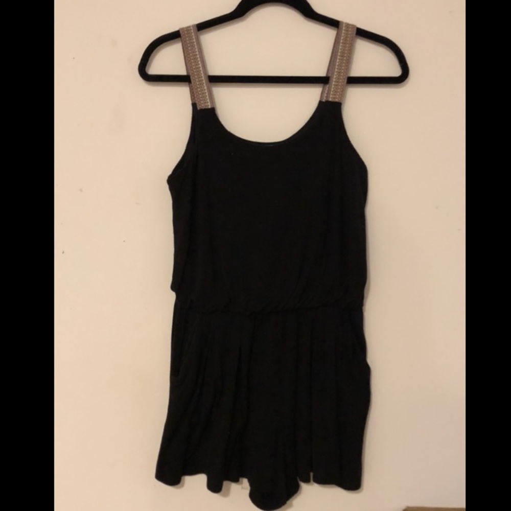 Xhilaration Black Romper with Pockets - M